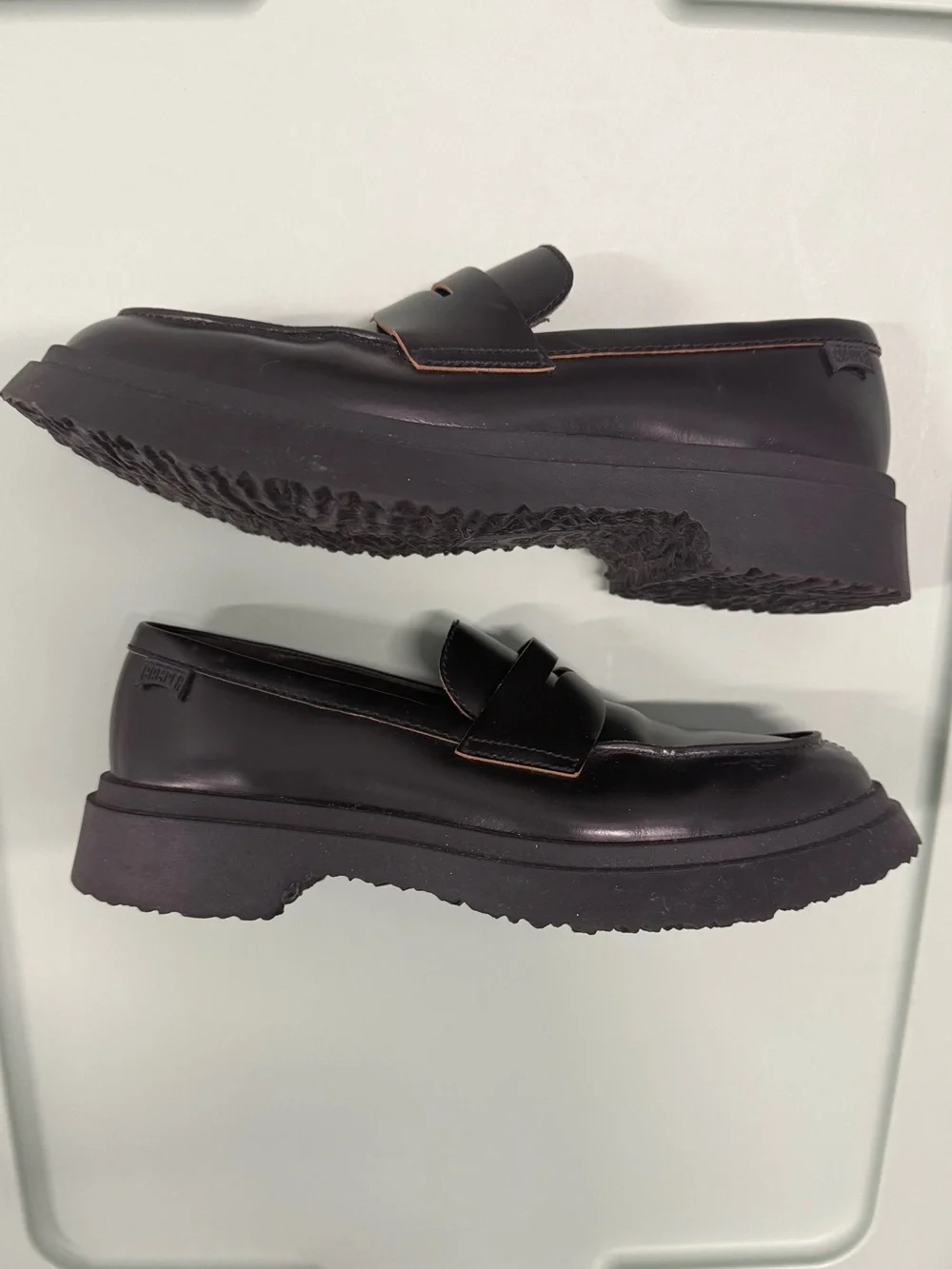 Camper Walden Black Leather Loafers - Picture 8 of 13